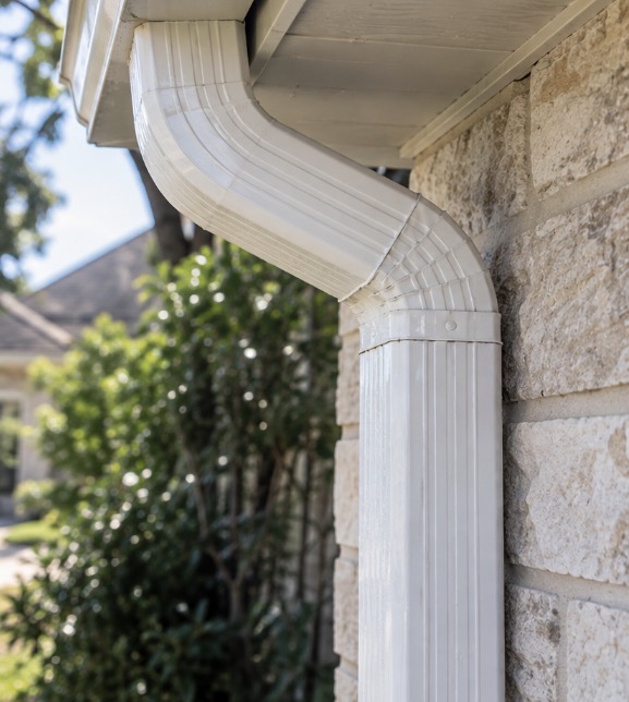 Horizon View technician completing residential gutter cleaning